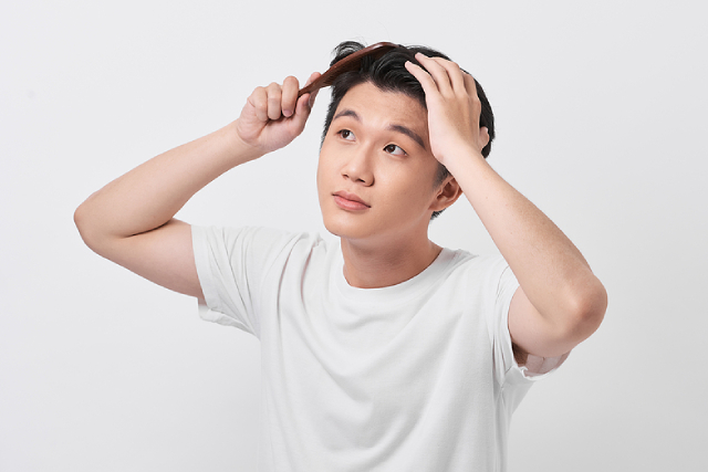 Hair Loss: When Genetics Is Not The Cause, What Can It Be?